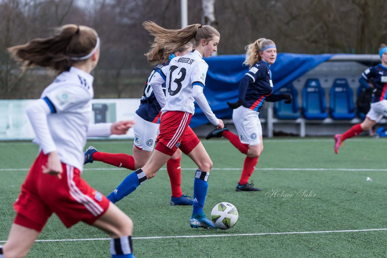 Bild 105 - wBJ HSV - F Holstein Kiel : Ergebnis: 0:6